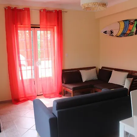 Consulacao House Bed & Breakfast Atouguia Da Baleia